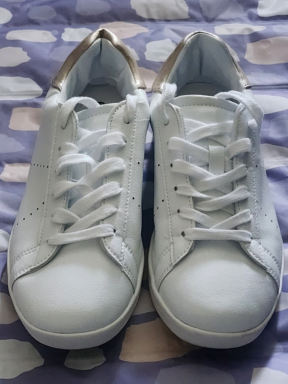 Ellos Love Women's Lace-Up Sneakers Metallic Back Collar & Love Print Size 8WW